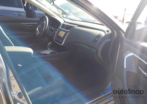 2018 Nissan Altima 2.5 Sr z USA, uszkodzony, nr VIN 1N4AL3AP2JC287291